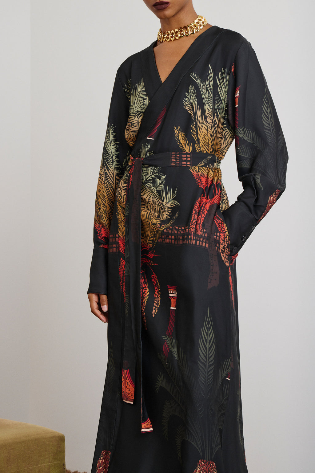 EMMA' ΚΡΟΥΑΖΕ ΦΟΡΕΜΑ (BLACK PALM TREE) MAMOUSH