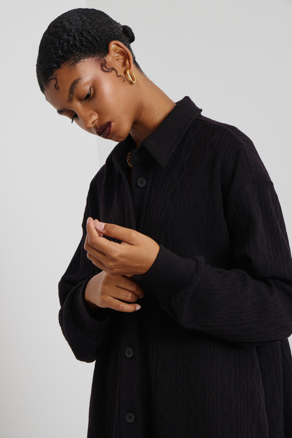 AMELIA OVERSIZED ΠΛΕΚΤΟ ΠΟΥΚΑΜΙΣΟ (BLACK) MAMOUSH