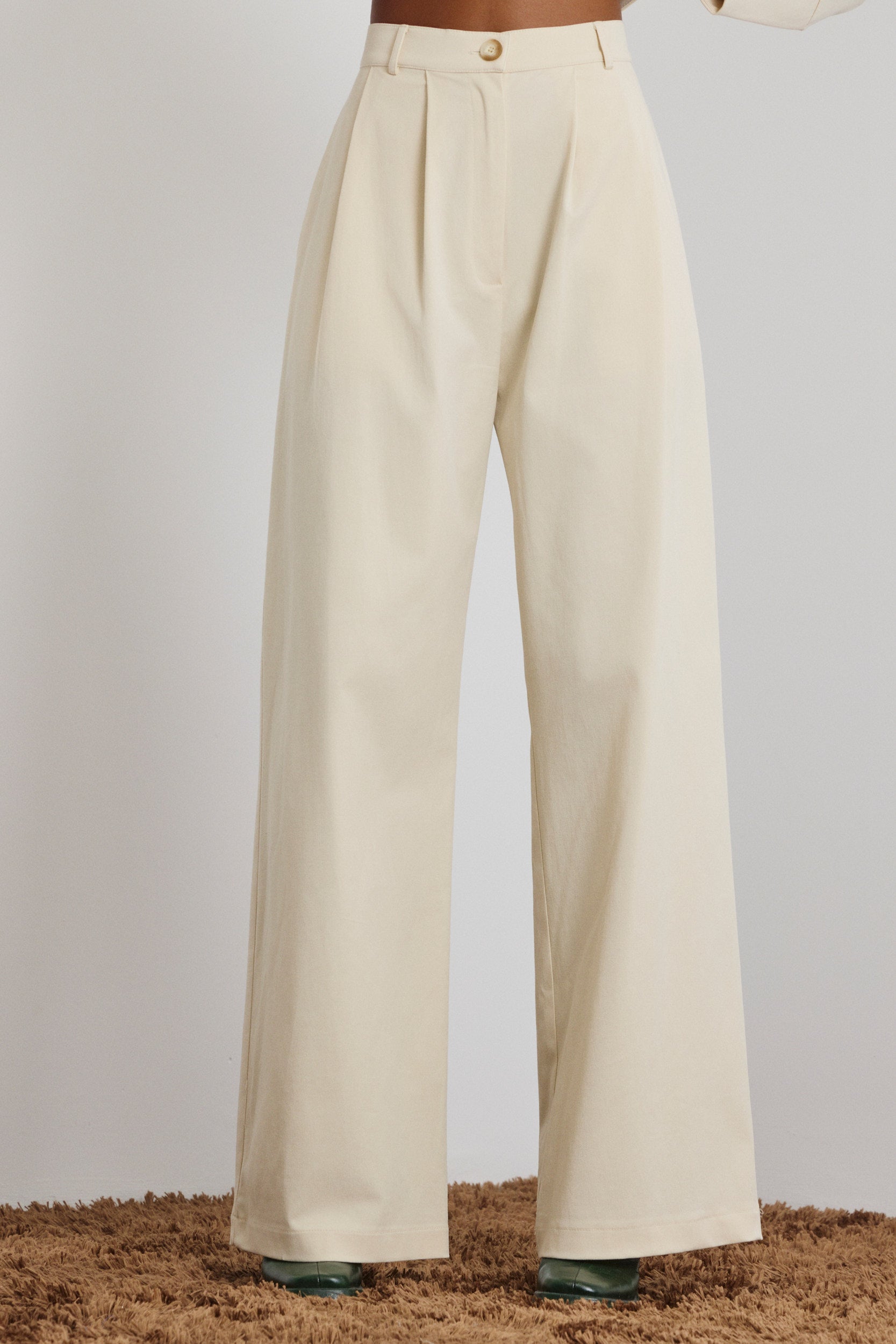 ‘DAISY’ ΠΑΝΤΕΛΟΝΑ ΜΕ ΚΟΥΦΟΠΙΕΤΕΣ (VANILLA) MAMOUSH