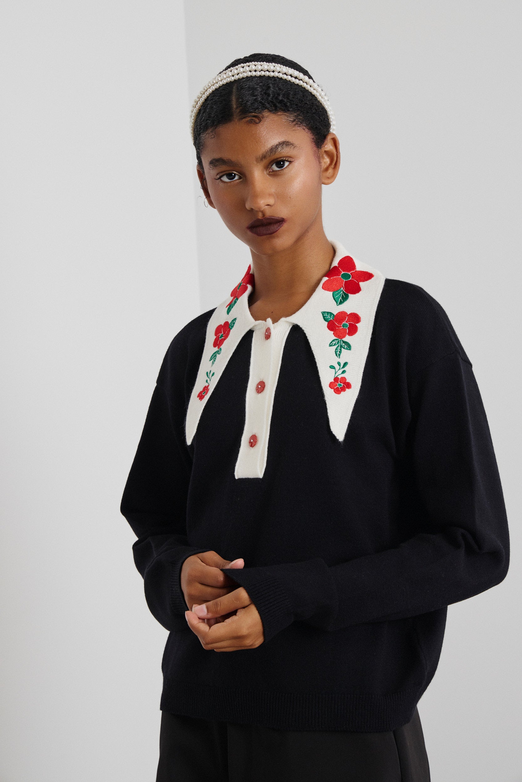 ‘DORIS’ KNITTED BLOUSE (BLACK) MAMOUSH