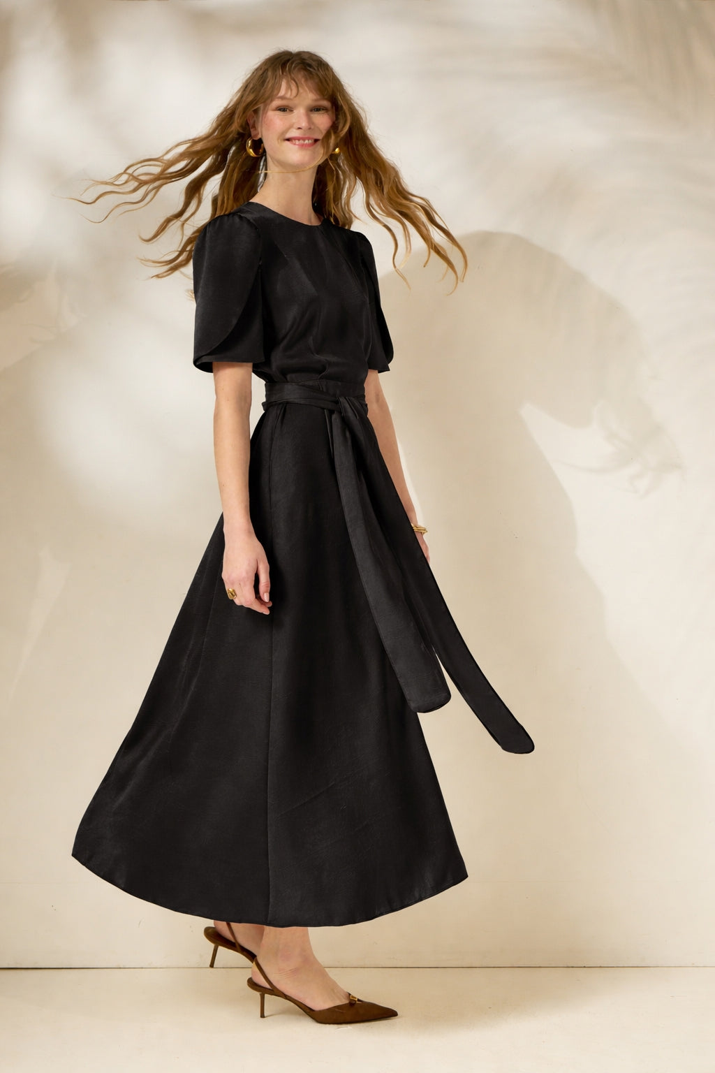 'LYDIA' ΣΑΤΕΝ ΜΙΝΤΙ ΦΟΡΕΜΑ (BLACK) MAMOUSH